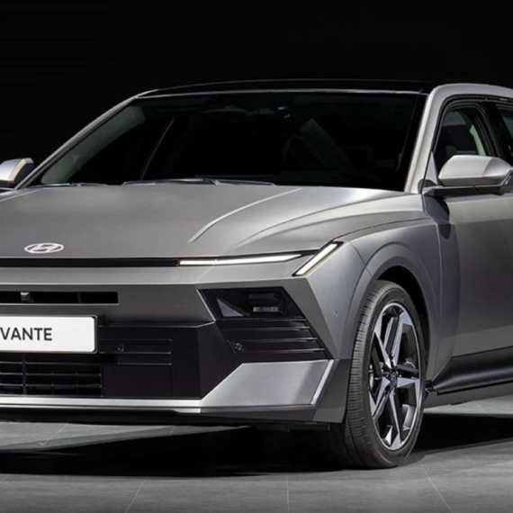 Hyundai pokazao potpuno novu Elantru: Izgleda kao auto iz više klase FOTO
