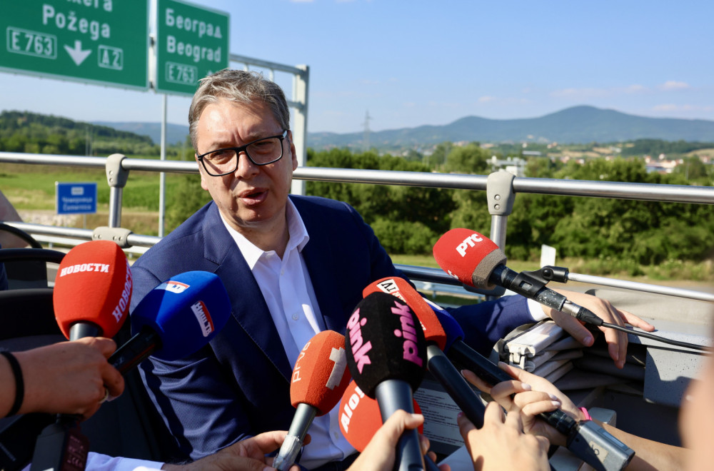 Vučić: "Saobraćaj na auto-putu Čačak-Kraljevo od sutra u 9, putarina besplatna do 1. jula"