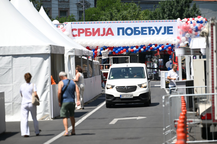 Kruševljanin došao na skup Srbija jedna porodica: Vučić je za 14 godina uradio ono što oni nisu za 70