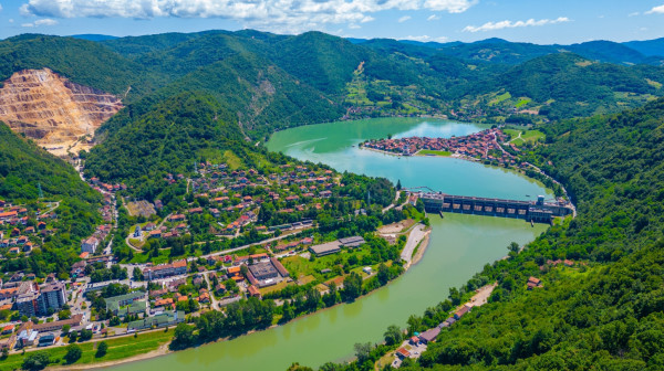 Zvornik: Grad u kojem se Drina, istorija i sećanja nikada ne razdvajaju