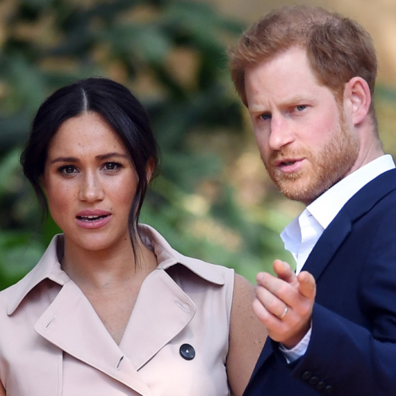 Megan Markl i princ Hari se vraćaju u Veliku Britaniju; Čarls pozdravlja njihov povratak