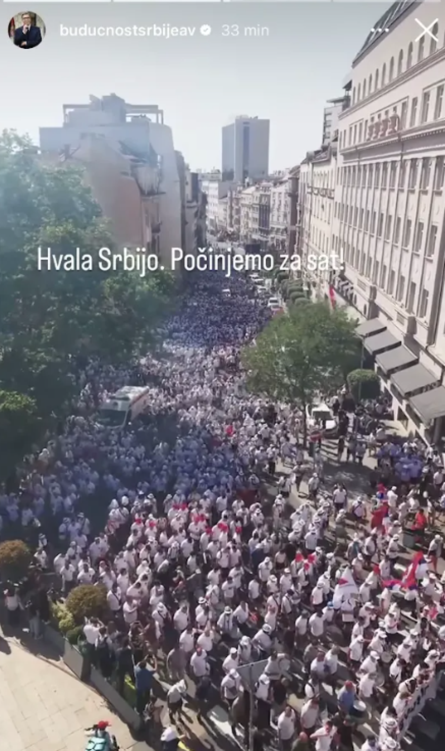 Oglasio se Vučić: Hvala Srbijo! FOTO/VIDEO