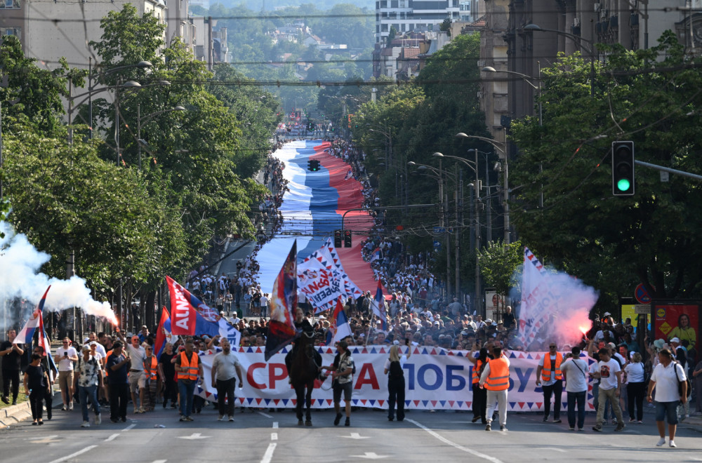 Više od 200.000 ljudi na skupu "Srbija jedna porodica" – oglasio se MUP