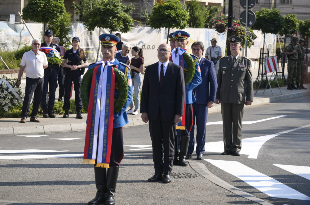 Vidovdanska ceremonija u Kruševcu: Vučević "Žrtva kosovskih junaka nije bila uzaludna" FOTO