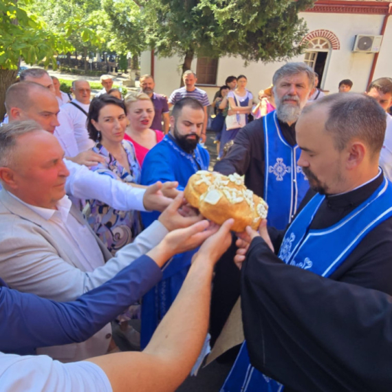 Na Novom groblju obeležen Vidovdan – slava JKP "Pogrebne usluge" VIDEO