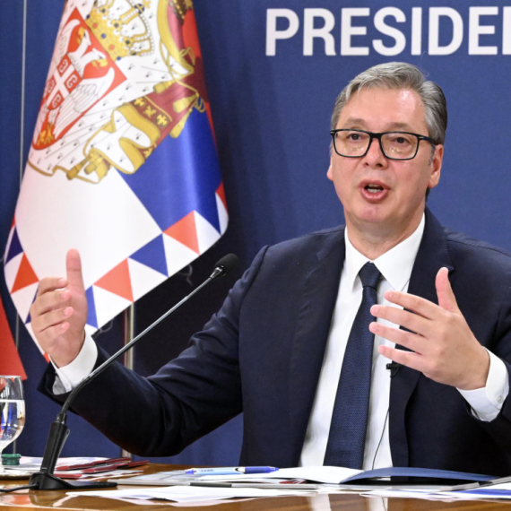 Vučić: "Imaćemo uskoro izbore"; "Za razliku od onih koji se postavljaju na funkcije, ja sam uvek bio biran"