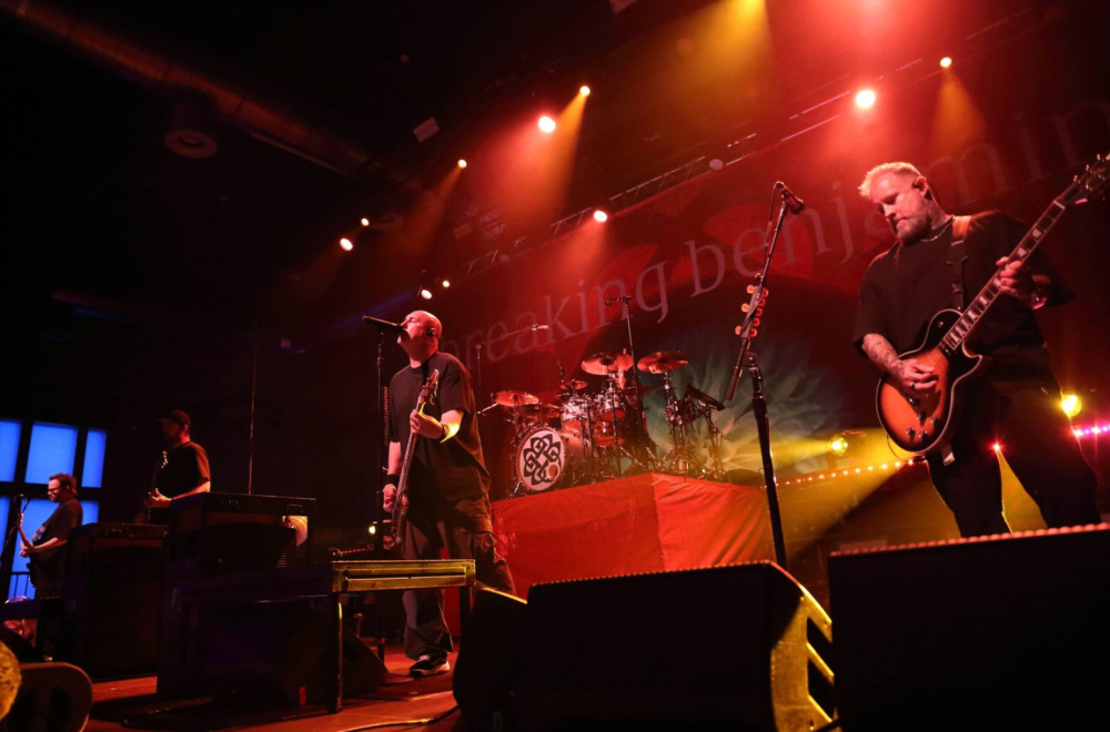 Otkazan koncert benda "Breaking Benjamin" FOTO
