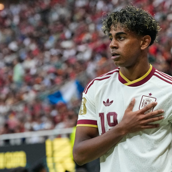 Jamal prizano: "Mesi i Ronaldo? Nisam ja na tom nivou"