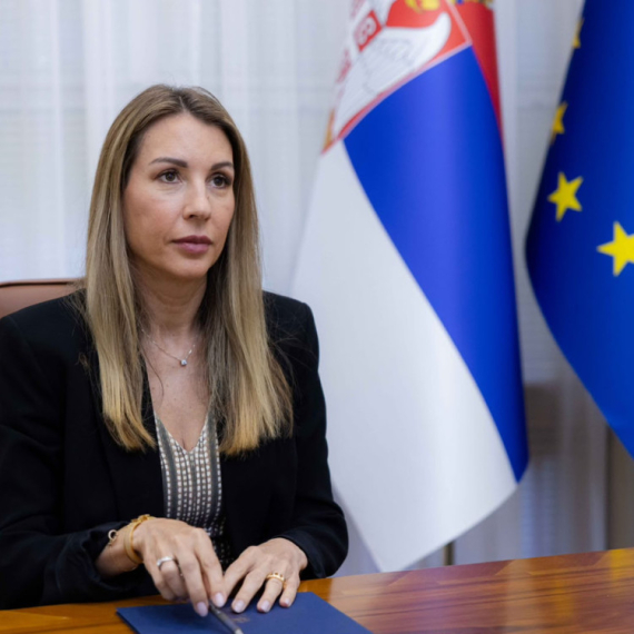 Đedović: "Sve strane gube strpljenje u pregovorima o NIS-u"