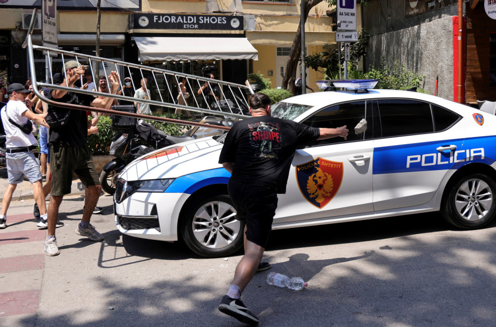 Albanija ne miruje; Opet je grmelo "Edi, odlazi" FOTO/VIDEO