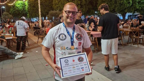 Beograđanin srušio Ginisov rekord: Damir sa kolegama za 12 sati napravio čak 12.000 pizza