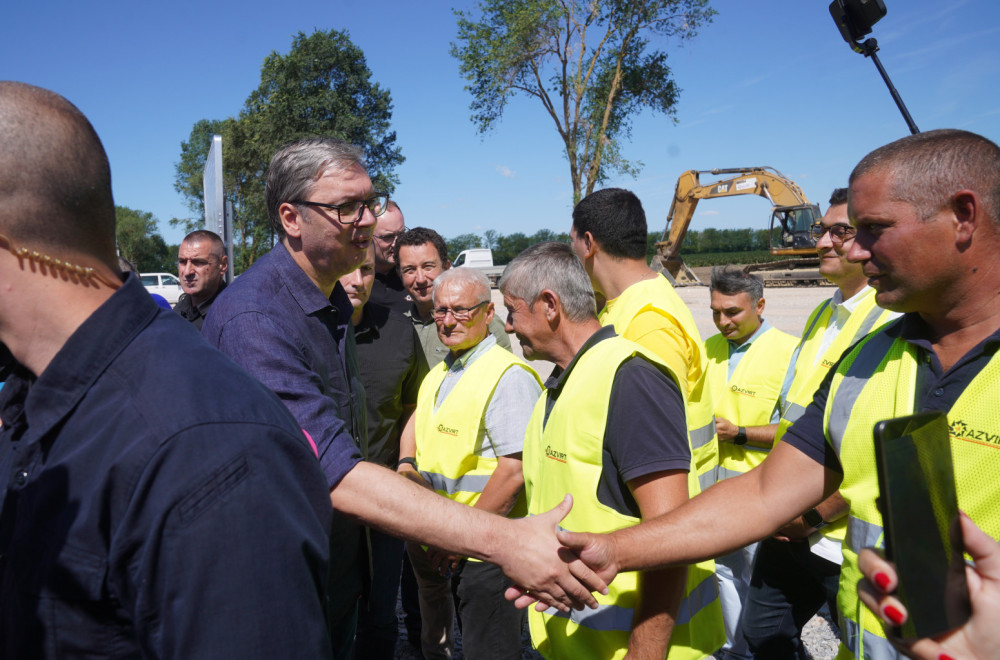 Vučić najavio još jednog velikog investitora; Za dve godine završava se deonica "Osmeha Vojvodine" FOTO/VIDEO