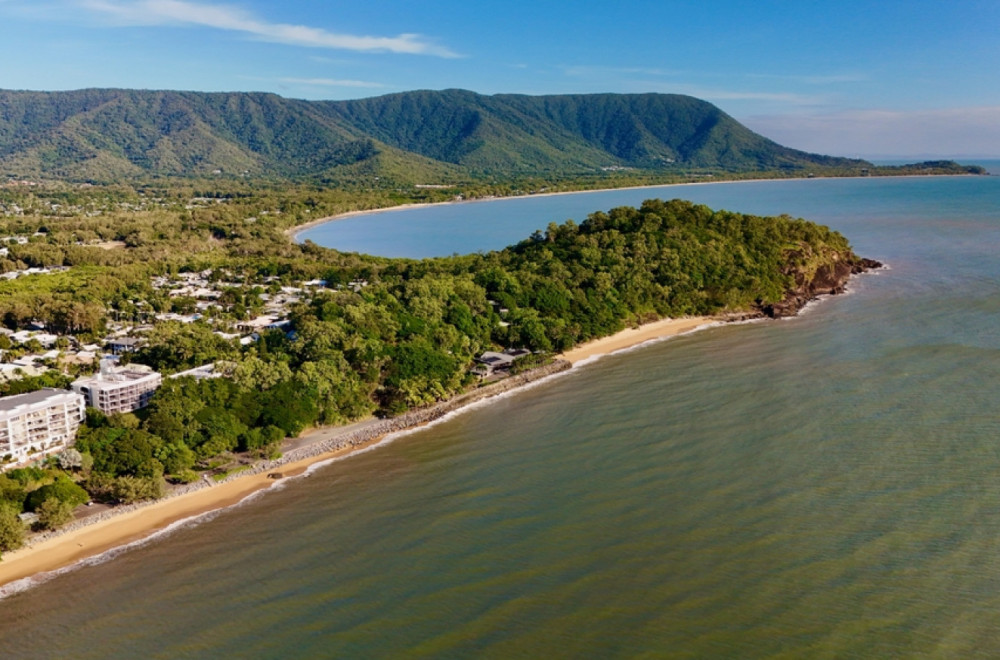 Misteriozni loptasti predmeti pronađeni na plažama u Kvinslendu: U pitanju "svemirske lopte"? VIDEO