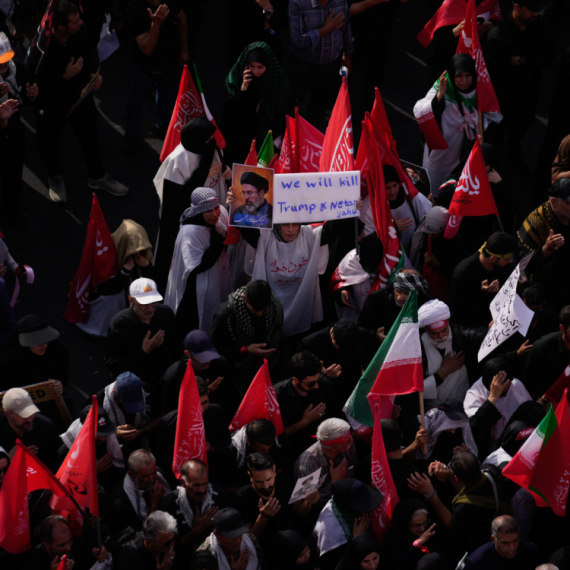 Tehranom odjekuju pretnje Trampu; Iran poručio: "Ne odustajemo od osvete" FOTO/VIDEO