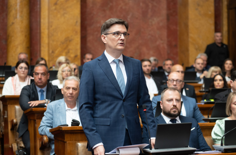 Jovanov opoziciji: "Rugali ste se svakoj pomoći za građane"; "Narod Srbije nije na prodaju" VIDEO