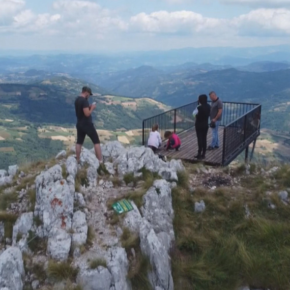 Ova prelepa planina u Srbiji privlači entuzijaste iz celog sveta: Ime dobila zbog Svetog Save FOTO