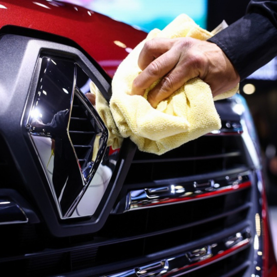 Prvi čovek Renoa: "Evropska auto-industrija se bori za opstanak"