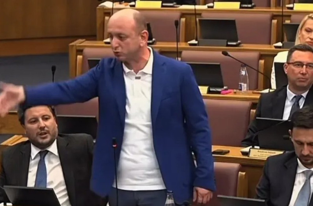 Knežević raskrinkao Spajića: "Rekli ste da nemate srpsko državljanstvo, a imali ste" VIDEO