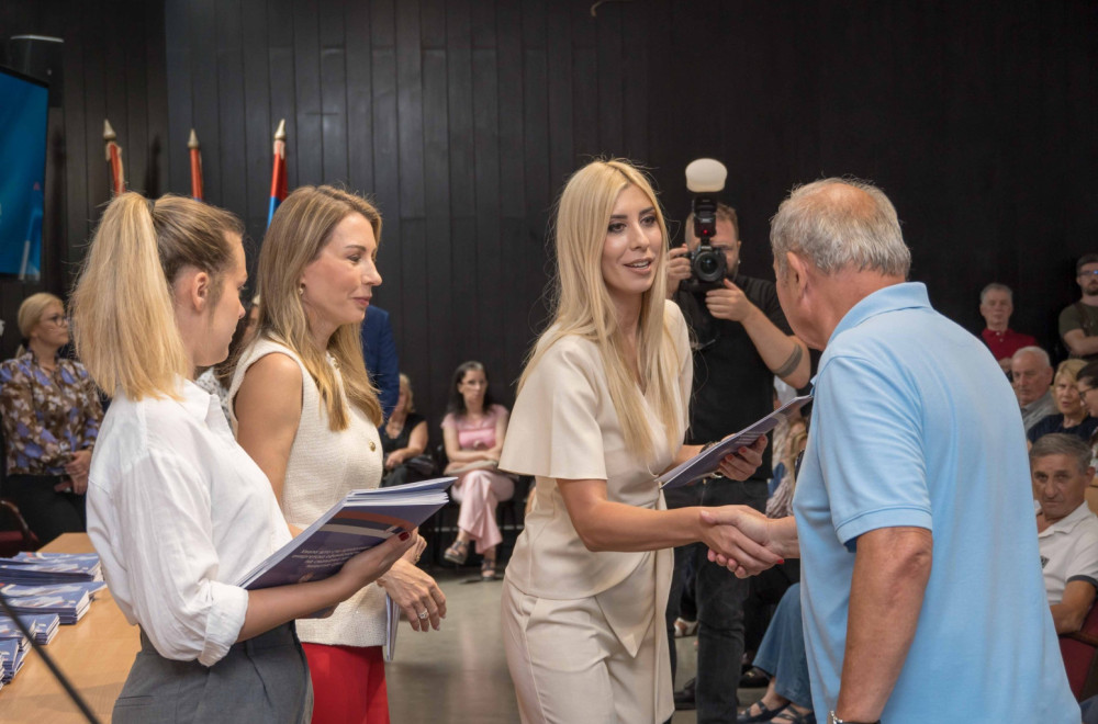 Uručena 284 ugovora za energetsku efikasnost građana Novog Beograda