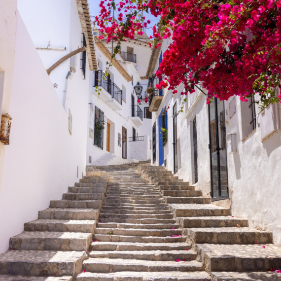 Španski biser porede sa Santorinijem: Turisti ga još uvek nisu otkrili FOTO