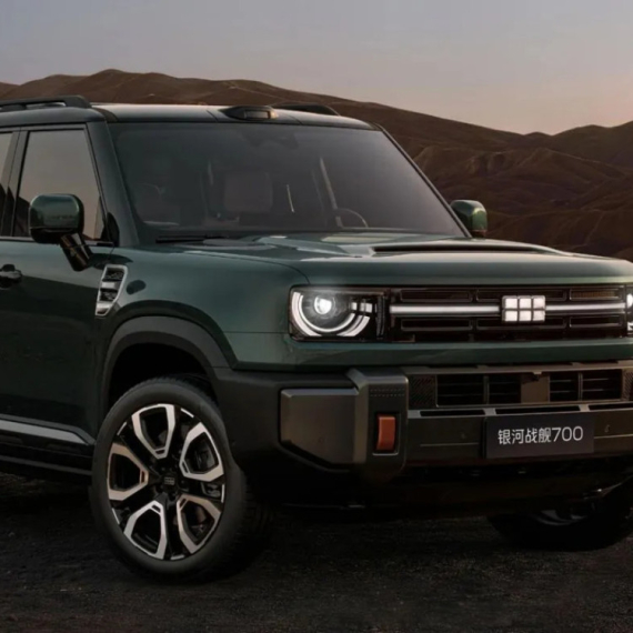 Geely predstavio monstruma sa 1.113 KS: Novi SUV želi da pomrsi račune Defenderu FOTO