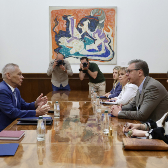 Vučić meets with Botsan-Kharchenko: "Serbia and Russia will oppose attempts to revise history" PHOTO