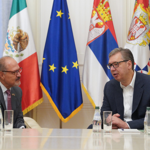 Vučić se sastao sa ambasadorom Sjedinjenih Meksičkih Država