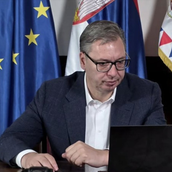 Vučić: "Nakon sat vremena, dobili smo 23 prijave"; "Moj tim će svaku da pročita, a ja ću da pogledam" VIDEO