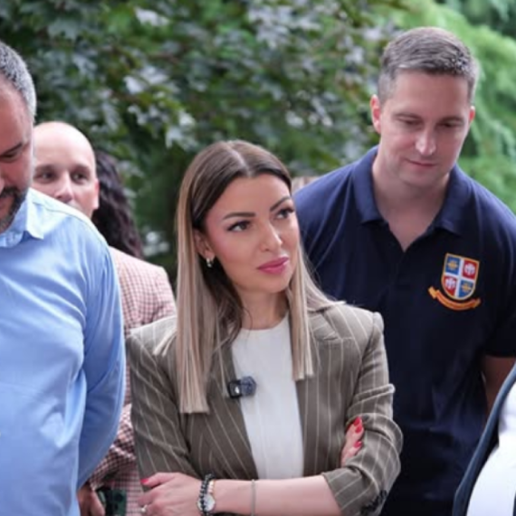Mesarović posetila Staru Pazovu: "Opština za ponos, sa izrazito jakom ekonomskom i privrednom snagom"