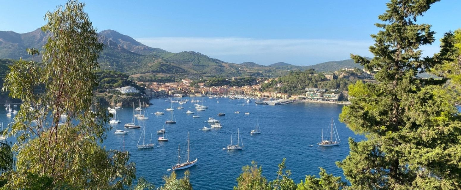 Na plaži prepunoj turista pronađena granata iz Drugog svetskog rata