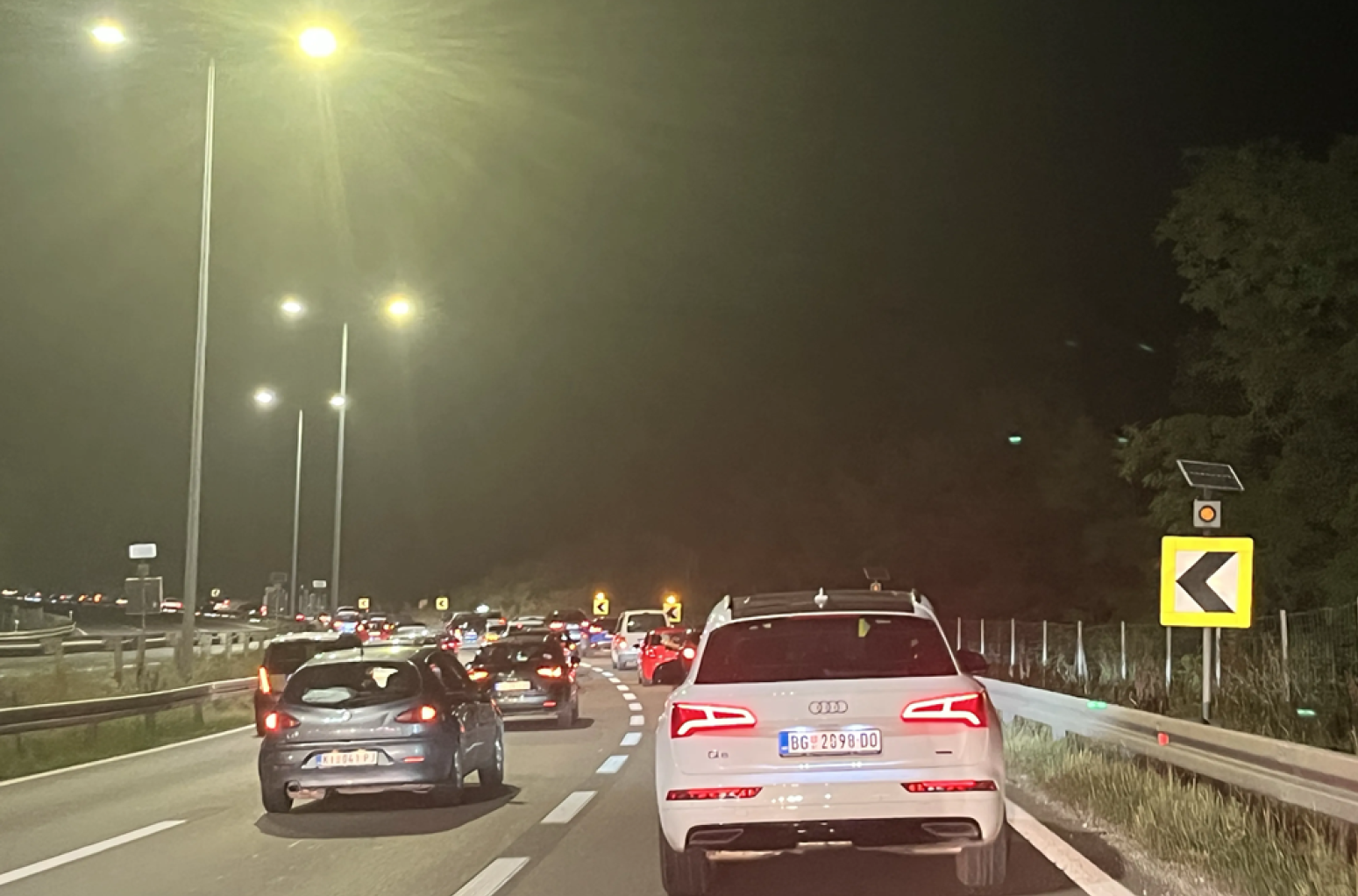 Kolaps na ulazu u Beograd; Kilometarska kolona vozila posle Bubanj potoka VIDEO