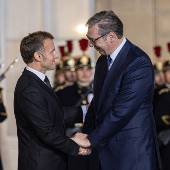 Vučić ide u Pariz na poziv Makrona: Jedini predstavnik zemlje koja nije član NATO, EU, ni Koalicije voljnih