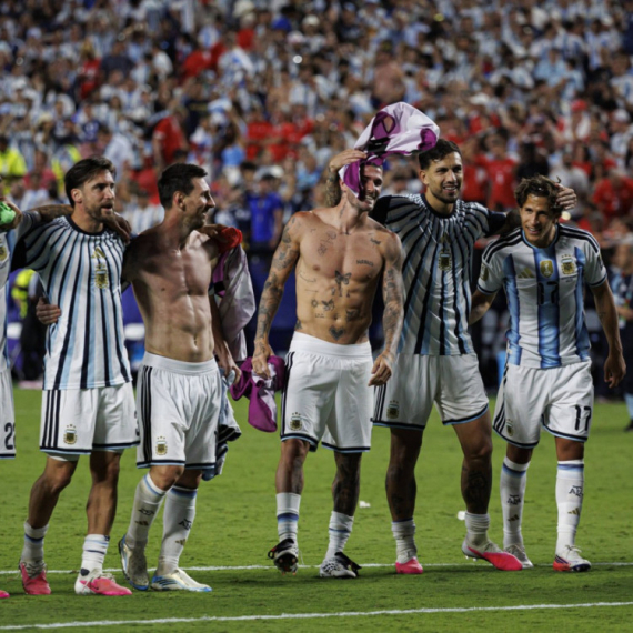 Englezi strepe od tradicije – Argentina ovo nikad ne gubi! VIDEO