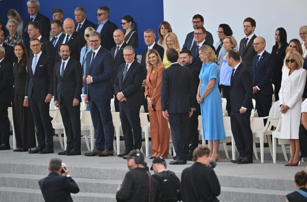 Velika čast za Srbiju: Vučić na vojnoj paradi u Parizu sedi u prvom redu FOTO