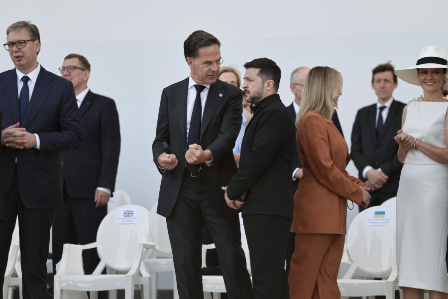 Vučić - first Serbian President to attend France