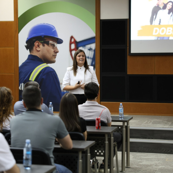 Prilika za mlade za čistu desetku: Počela deseta sezona programa "NIS Calling"