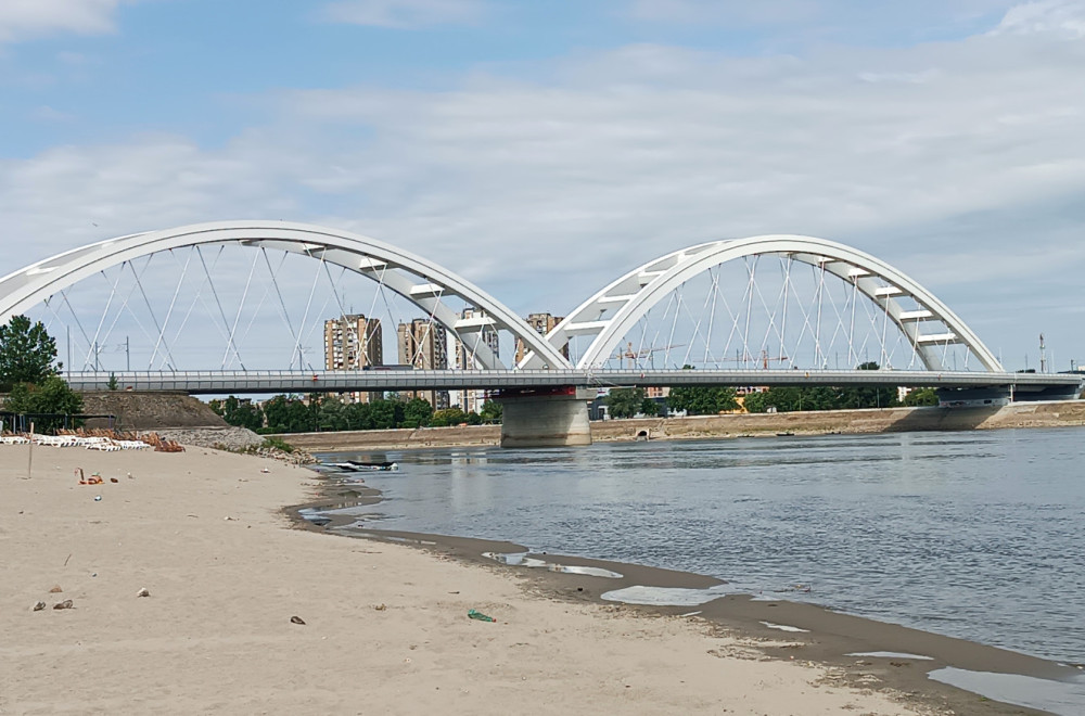 Dunav kod Novog Sada pao na minus 18 centimetara: Vide se sprudovi i delovi korita