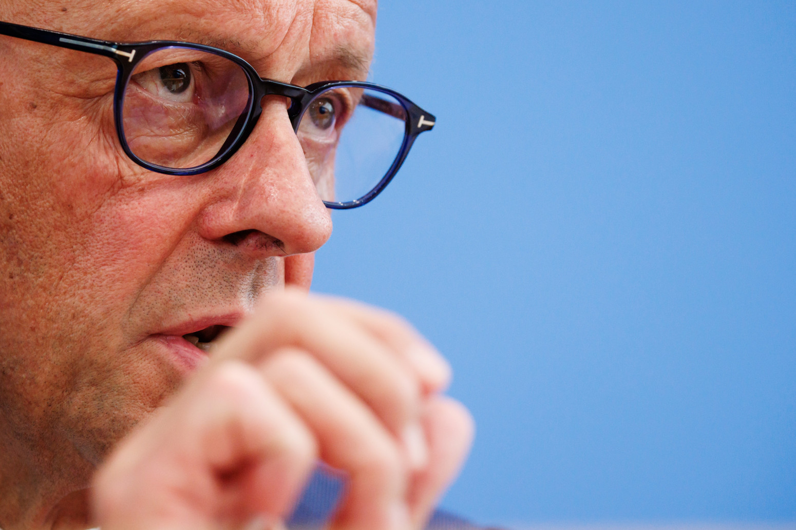 AfD zadao udarac Mercu; Pred njim dve opcije – nijedna nije dobra