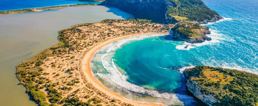 Plaža na kojoj je Kristofer Nolan snimao "Odiseju" izgleda nestvarno: Mesto iz Homerovog sveta FOTO