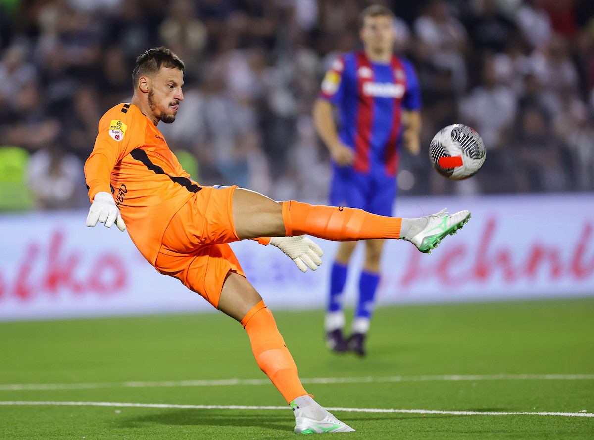 Zoran Popović za B92.sport: Ne pamtim ovakvu Superligu