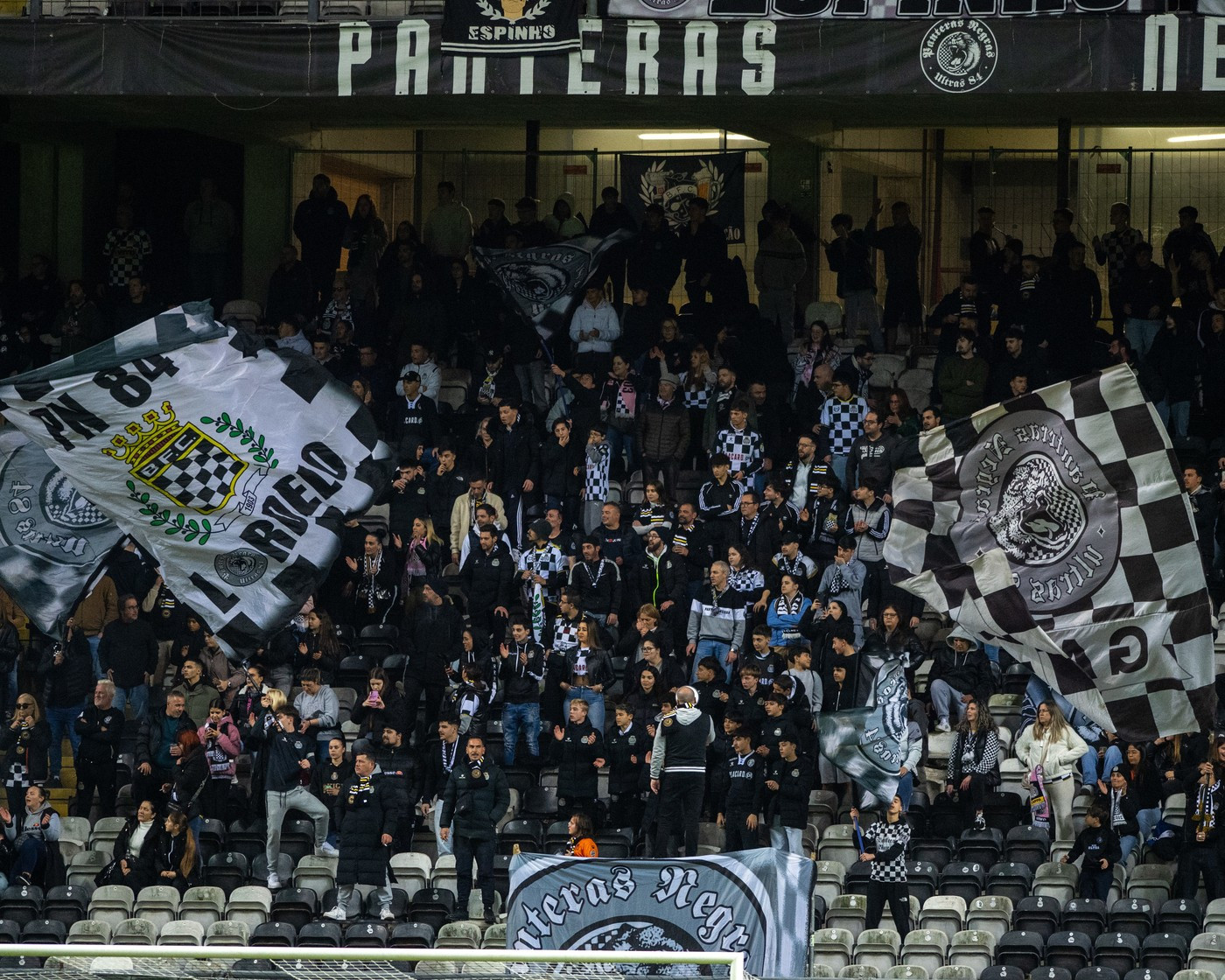 Gde on dođe, tu stiže katanac na stadion