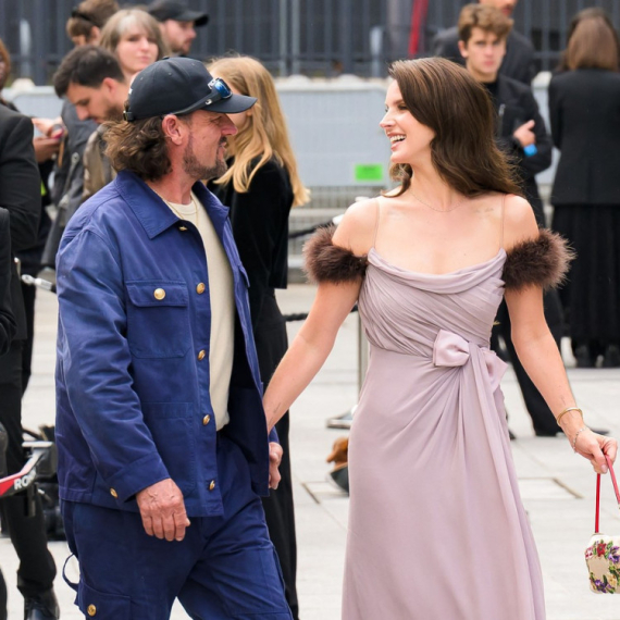 Lana Del Rej prvi put o braku sa 17 godina starijim vodičem aligatorskih tura FOTO