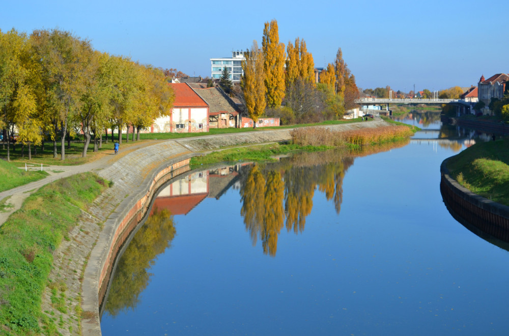 Srbija i Rumunija ponovo se povezuju Begejom: Istorijski brod Pelikan stiže u Zrenjanin