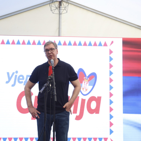 Vučić najavio ogromna ulaganja u ceo Banat: "Radićemo brzu saobraćajnicu do Temišvara sa Rumunima"