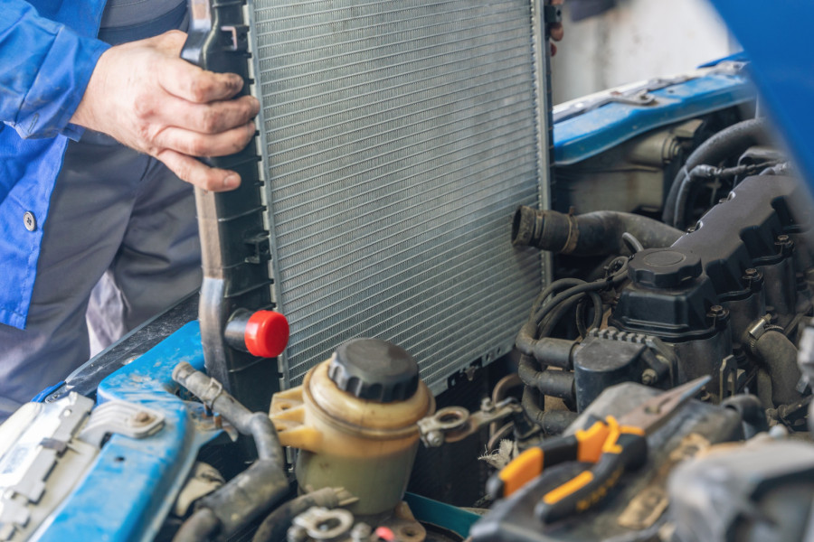 Požar na automobilu: Najčešći uzroci i kako ga sprečiti