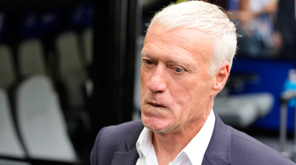 Haos na oproštaju Dešana: "Urlao je na igrače, poniženje nedostojno legende"