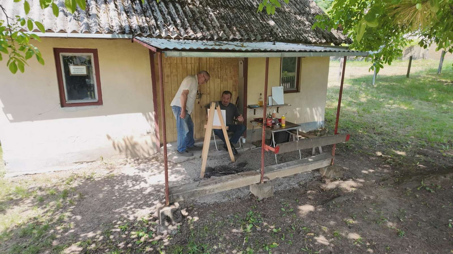 Neobična priča iz sela Bogdanica: Čitavog života je bio bravar i električar, a u penziji postao slikar FOTO