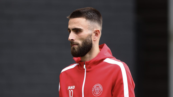 Zatvorski čuvar stiže u Humsku: "Odmalena navijam za Partizan!"