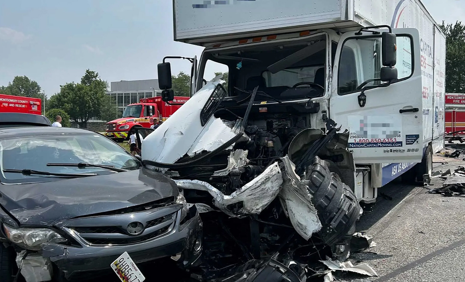 Cybertruck prepolovljen u jezivom sudaru: Prizor šokirao i spasioce FOTO/VIDEO