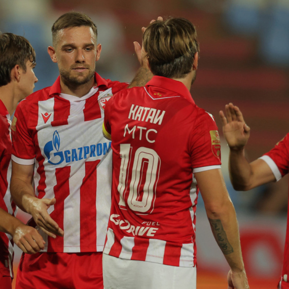 Zvezda sa 24 igrača otišla u Severnu Irsku – Stanković odredio spisak za Larn